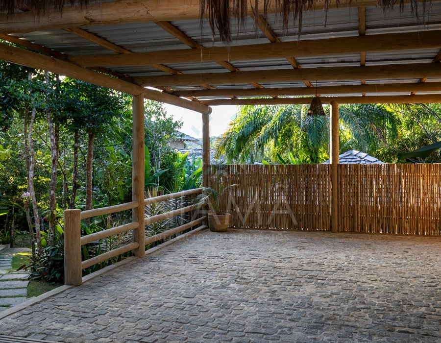 casa de luxo quadrado trancoso